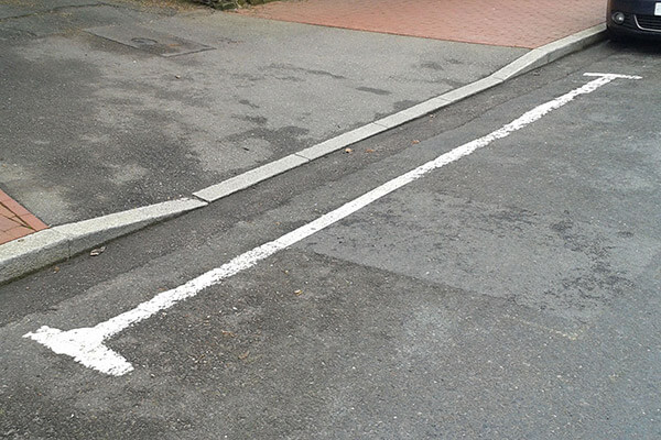 Dropped kerb repair contractors Four Marks