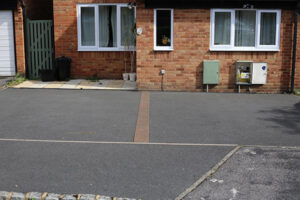 Asphalt driveway installers Lymington